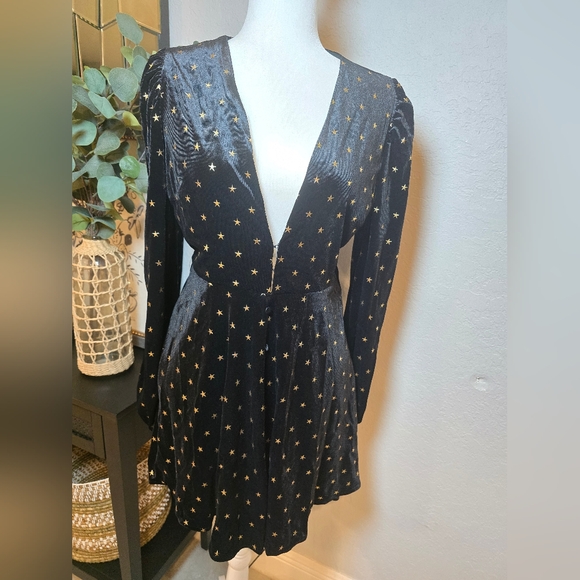 Buddy Love Black Dress with Gold Star Pattern - Picture 2 of 9